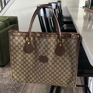 RARE Vintage GUCCI monogram large tote bag 
1980s with coin purse